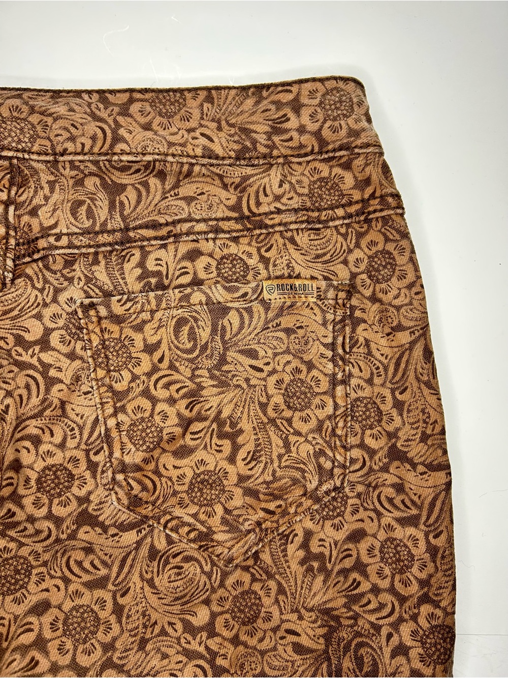 Rock & Roll “Bargain Button Flare” Brown Floral Paisley Women’s Jeans Size 28